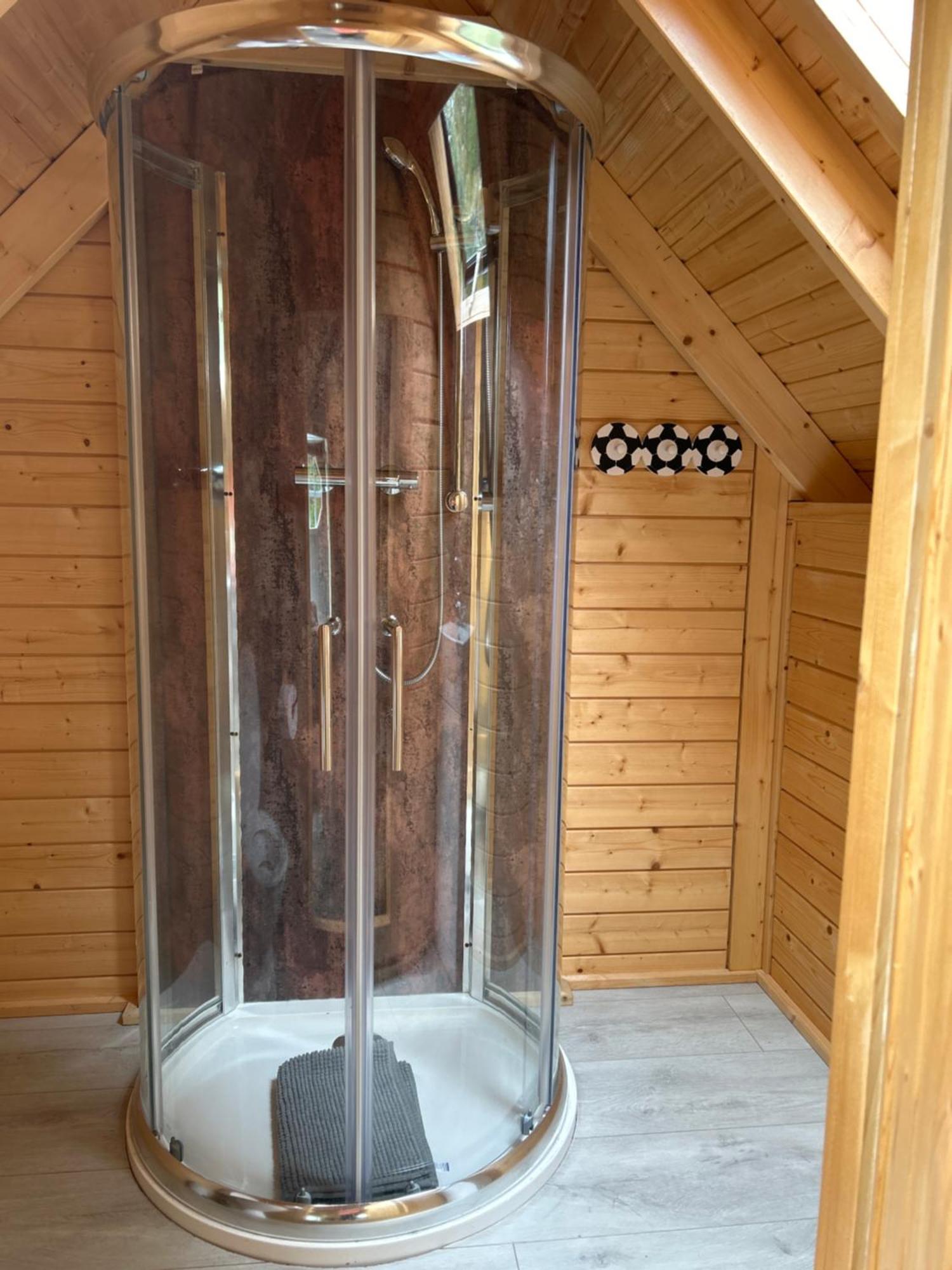 1Lochness Glam Lodges Inverness Exterior photo