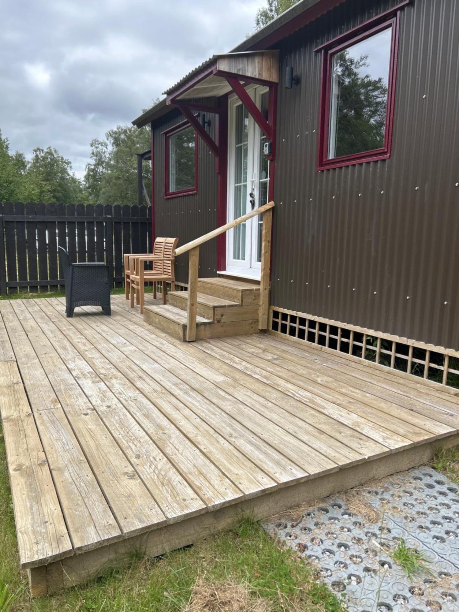 1Lochness Glam Lodges Inverness Exterior photo